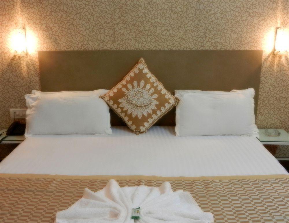 Fabhotel Prime Sarin Inn Heritage فاراناسي المظهر الخارجي الصورة